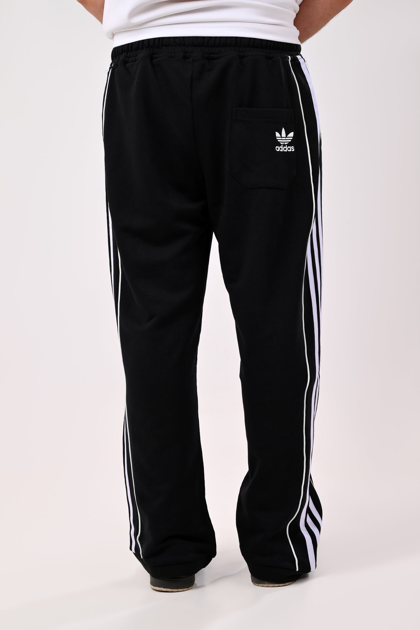 Adidas Sweatpants(Black)